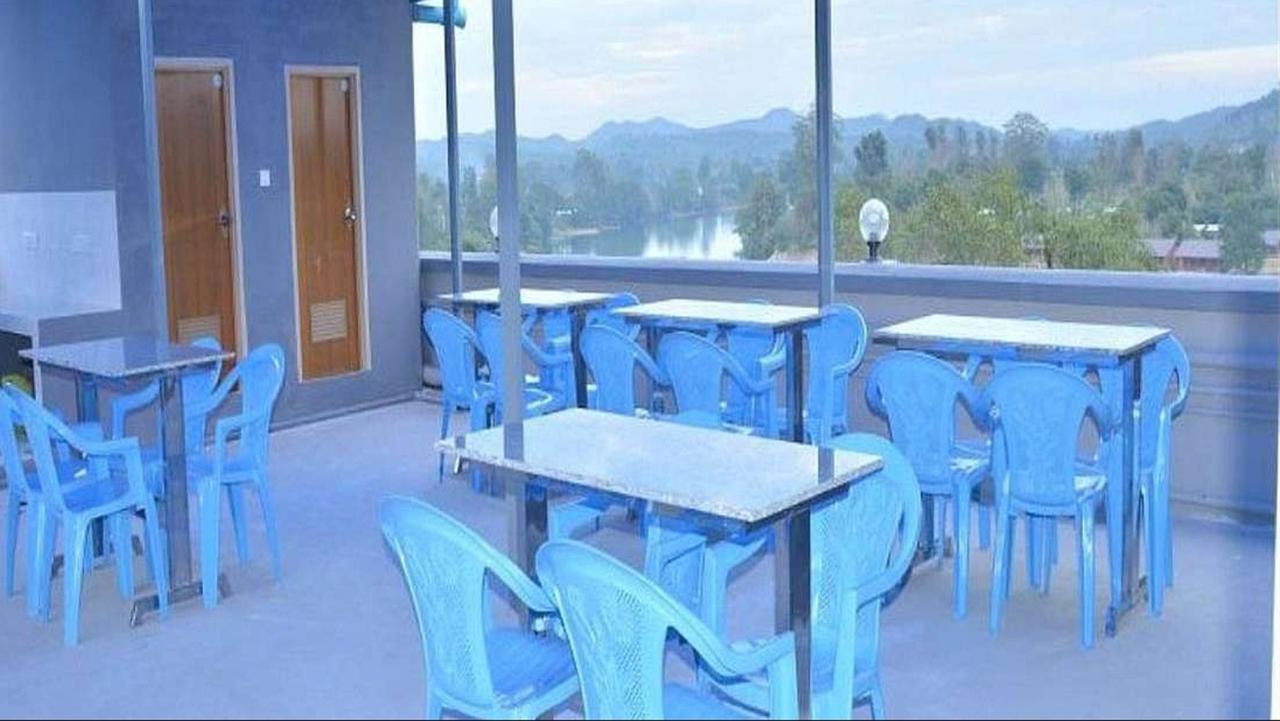 Red Dragon Hotel Hsipaw Buitenkant foto