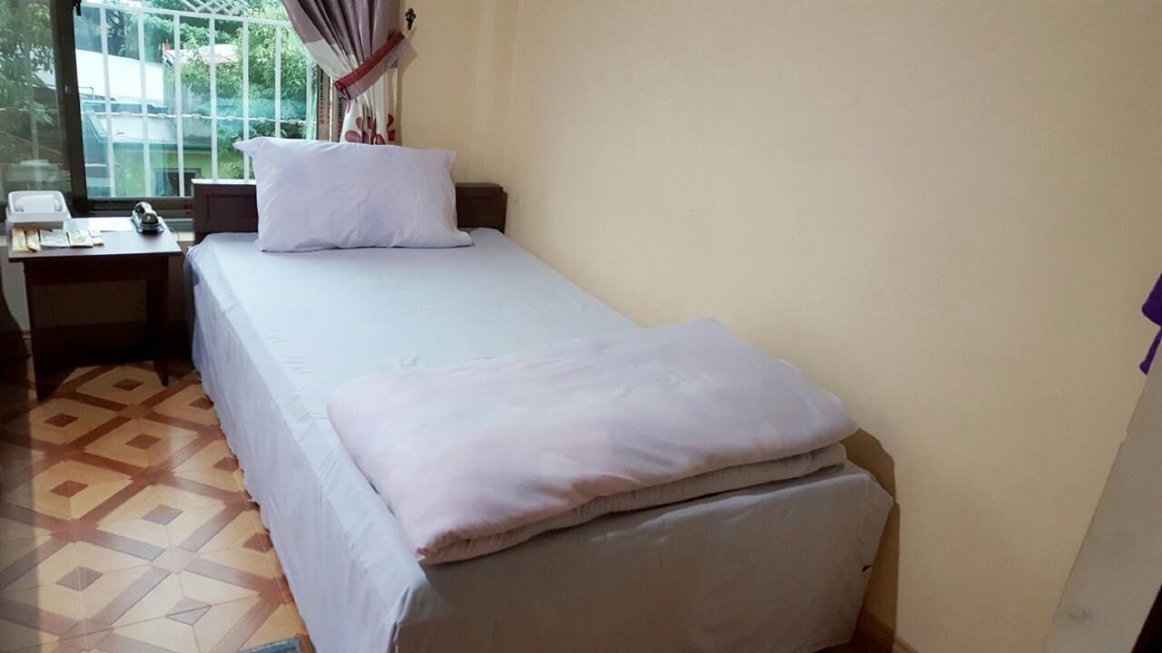 Red Dragon Hotel Hsipaw Buitenkant foto