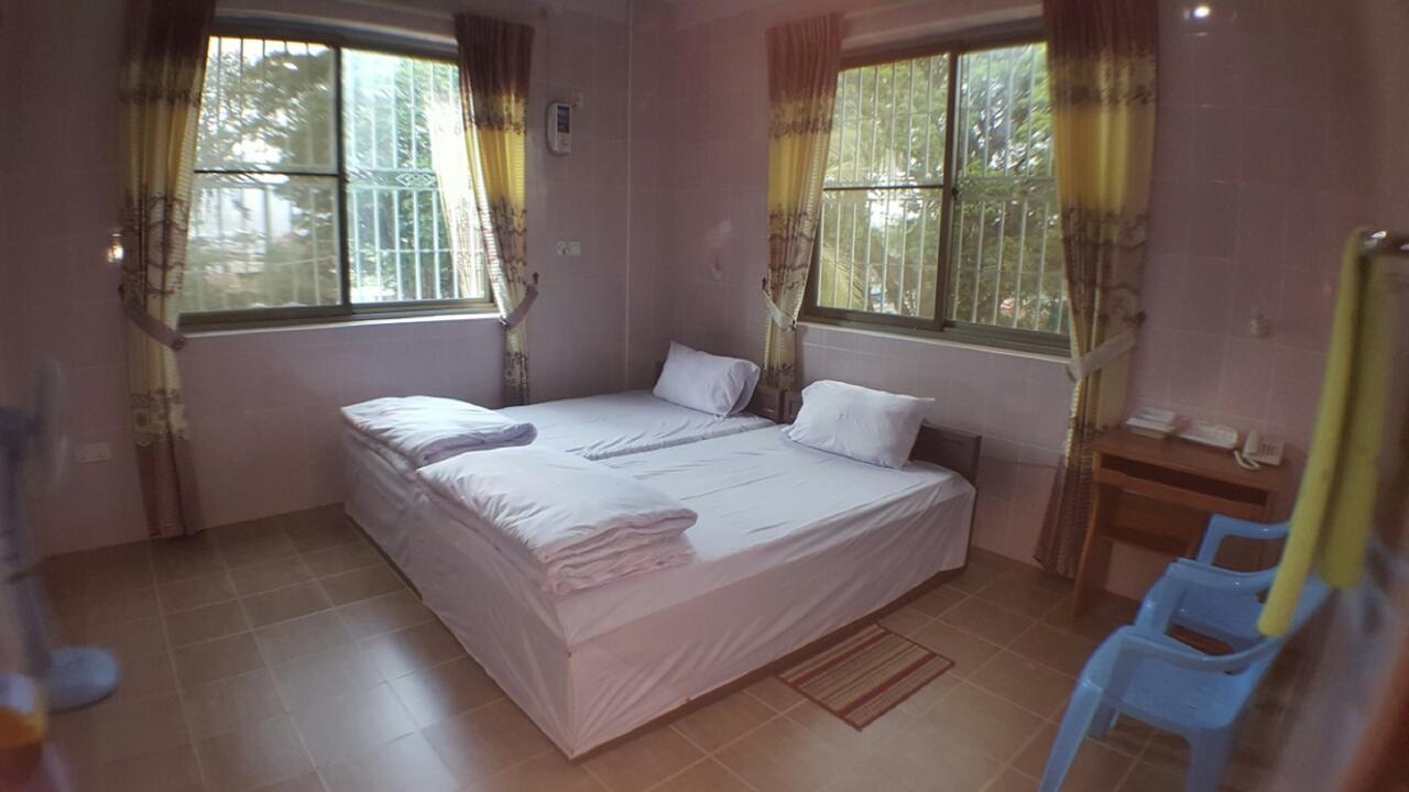 Red Dragon Hotel Hsipaw Buitenkant foto