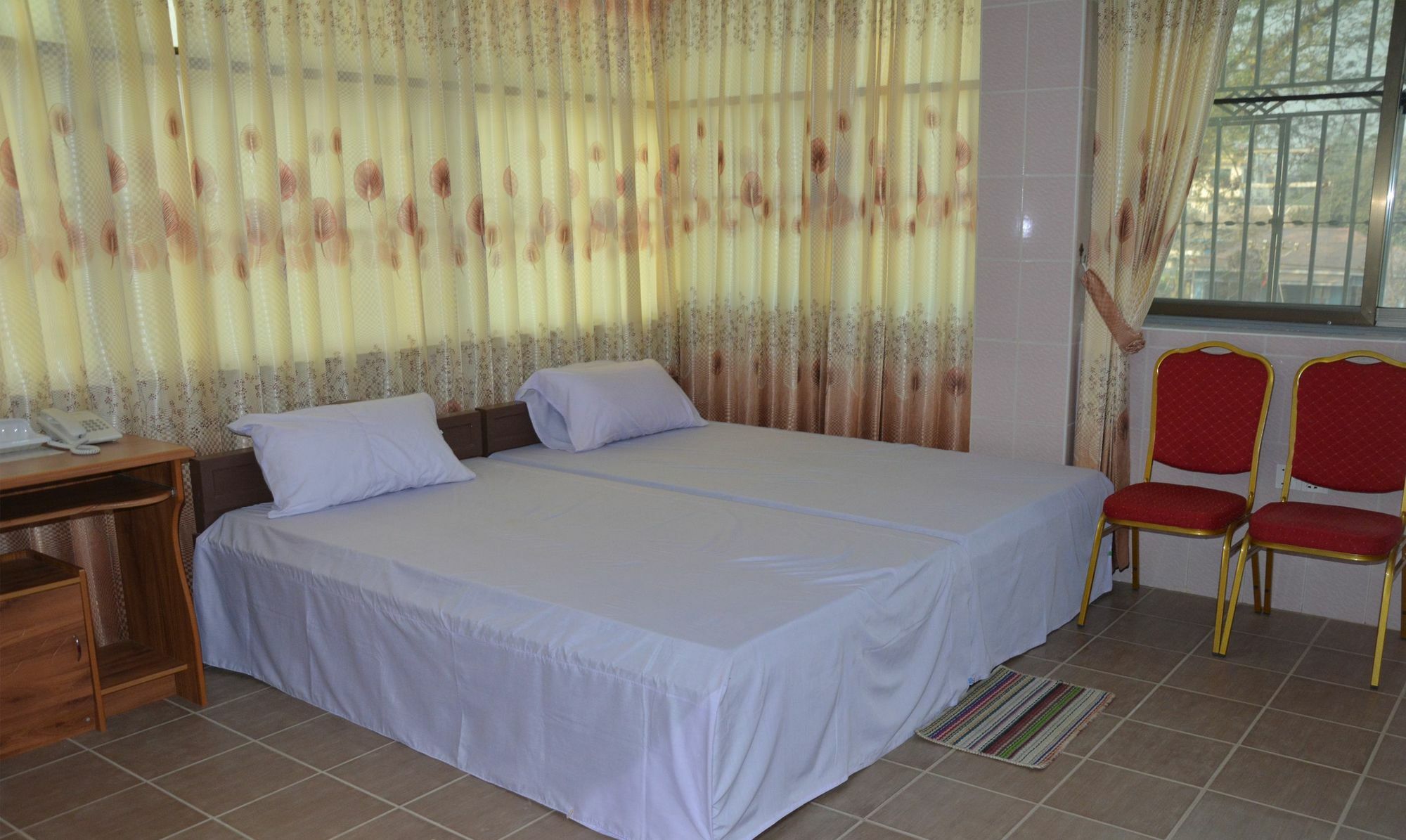 Red Dragon Hotel Hsipaw Buitenkant foto
